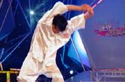 柔情似水<a href=mms://winmedia.cctv.com.cn/xiangtiaozhanma/2006/05/xiangtiaozhanma_300_20060503_6.wmv><font color=FF0000>视频</font></a>